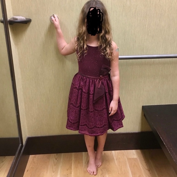 Girls Dress (size 8) - Picture 4 of 4